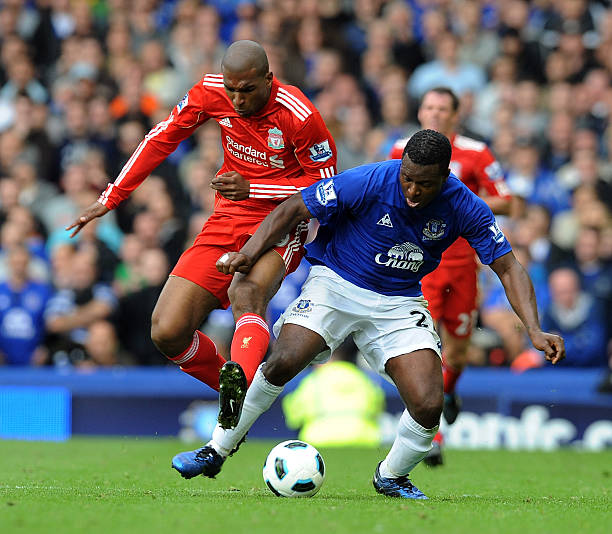 了深刻的洞 了深刻的洞